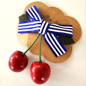 🍒 Double Cherry Hair Clip